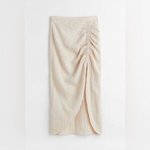 Women’s H&M light beige Draped midi‎ skirt size 6